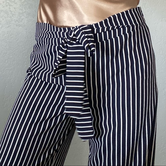 Size M - Navy & White Stripe Straight Leg Pants w/ Waist Tie 🖤 - Picture 1 of 4